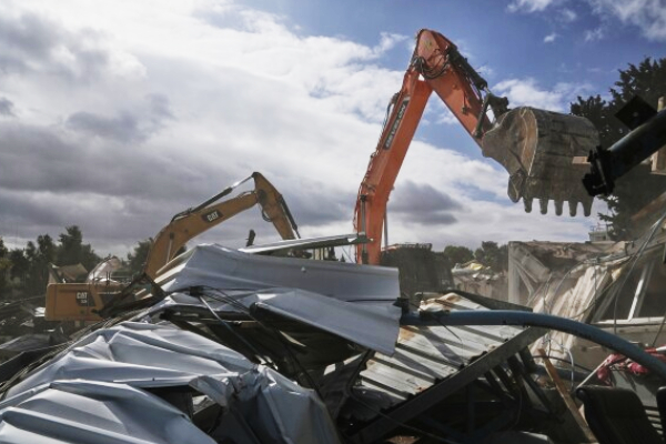 ஜெரூசலேமில் ஐ.நா தலைமையகத்தை தரைமட்டமாக்கிய இஸ்ரேல்! | Israel Bulldozes Un Headquarters In Jerusalem
