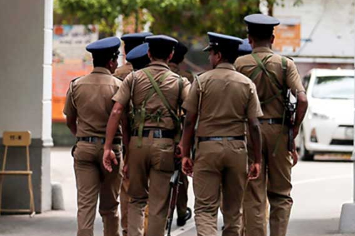 வீட்டில் துப்பாக்கியை பதுக்கி வைத்திருந்த சஜித் அணியின் உறுப்பினர்.. வெளியான தகவல் | Repeater Gun Stashed Home Member Sajith Team வீட்டில் துப்பாக்கியை பதுக்கி வைத்திருந்த சஜித் அணியின் உறுப்பினர்.. வெளியான தகவல் | Repeater Gun Stashed Home Member Sajith Team