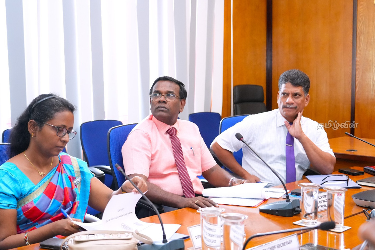 எரிபொருள் வரிசைக்குத் தீர்வுகாண உருவாக்கப்பட்ட புதிய செயலி குறித்து கலந்துரையாடல் | New App Developed To Solve Fuel Queue