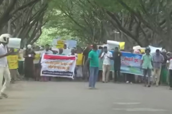 மொனராகலையில் 