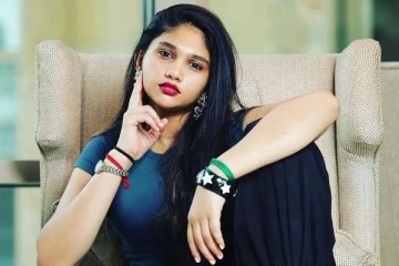 20 வயதிலேயே தயாரிப்பாளர்: பிறந்த நாளை விமர்சையாக கொண்டாடிய ஜோவிகா!