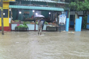 மட்டக்களப்பு மாநகரசபைக்குட்பட்ட பல பகுதிகள் வெள்ளத்தில் மூழ்கும் அபாயம் (Video)