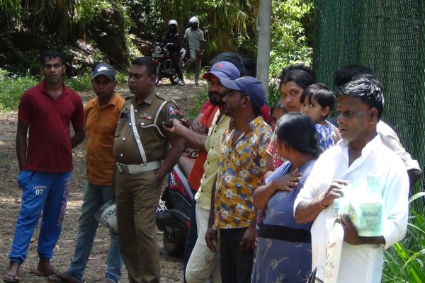 வீதியில் கிடந்த சிசுவின் சடலம் – சம்பவ இடத்திற்கு விரைந்த காவல்துறை! | Sri Lanka Nuwara Eliya Police Investigation