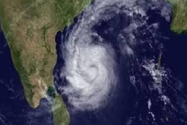 யாழ் மாவட்டத்திற்கு காத்திருக்கும் பெரும் ஆபத்து ; பேரழிவை சந்திக்கும் ; எச்சரிக்கும் யாழ். பல்கலையின் விரிவுரையாளர் | Danger Looming Over Jaffna District