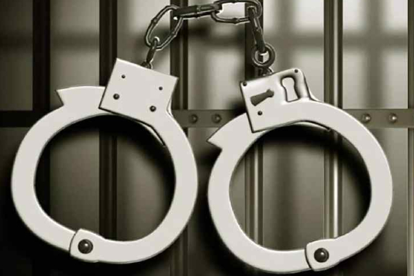 துப்பாக்கியுடன் வயோதிபர் கைது | Elderly Man Arrested With Gun Trincomalee துப்பாக்கியுடன் வயோதிபர் கைது | Elderly Man Arrested With Gun Trincomalee