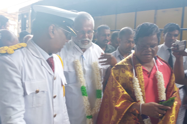 கொழும்பிலிருந்து யாழ்ப்பாணம் வந்த விசேட தொடருந்து (படங்கள்) | Colombo To Jaffna Train Service