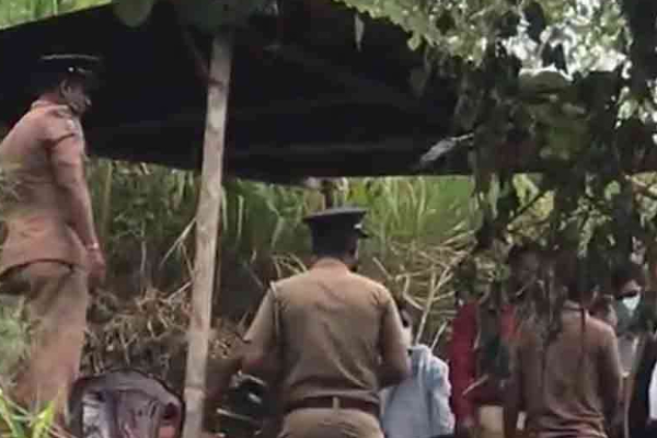கேகாலை சிறுவனின் மரணத்தில் மர்மம்; சடலம் தோண்டி எடுப்பு | Mystery Surrounds Death Kegalle Boy Body Exhumed
