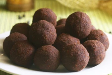 உடலிற்கு வலு சேர்க்க இந்த ஒரு லட்டு போதும்.., எப்படி செய்வது?