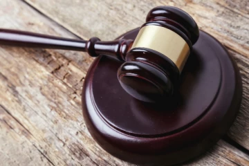 நீதிமன்றத்தில் உந்துருளி திருடிய இளைஞன்