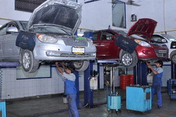 වාහන අමතර කොටස් මිල 300%කින් ඉහලට - මෝටර් රථයක සර්විස් ගාස්තු 25,000/=...අහස උසට නැග්ග අසාමාන්‍ය මිල ගණන්