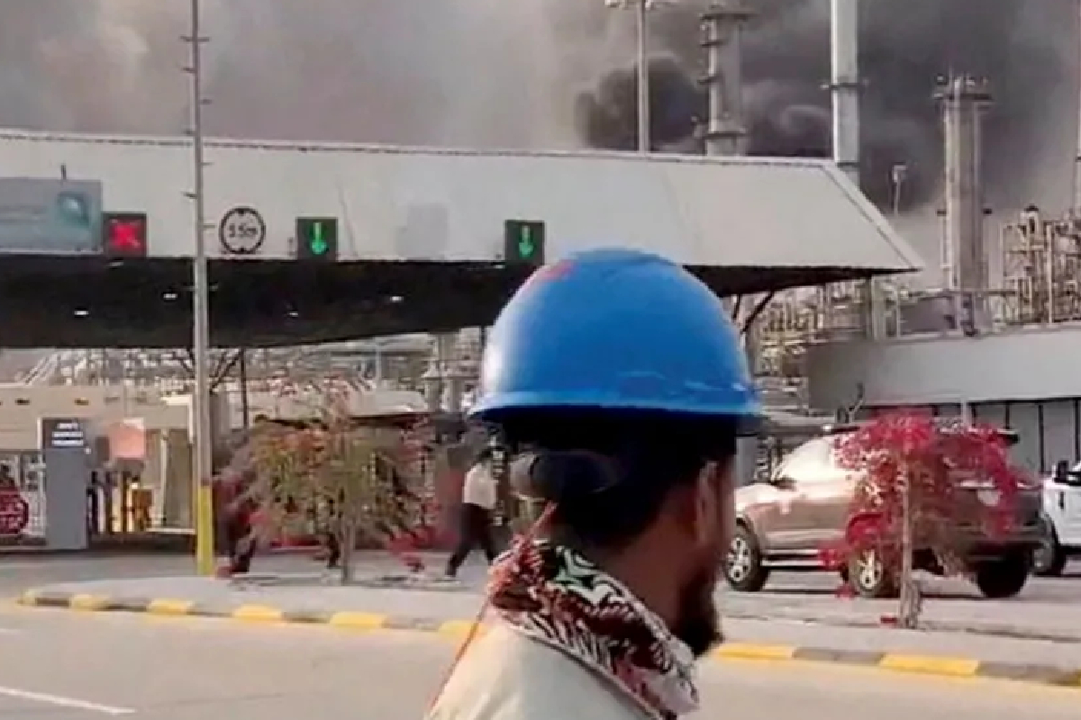 5 நாட்களில் 82 டொலராக உயர்ந்த கச்சா எண்ணெய் விலை : இன்னும் உயரக்கூடும் என எச்சரிக்கை | Middle East Tension Oil And Gas Prices Jump