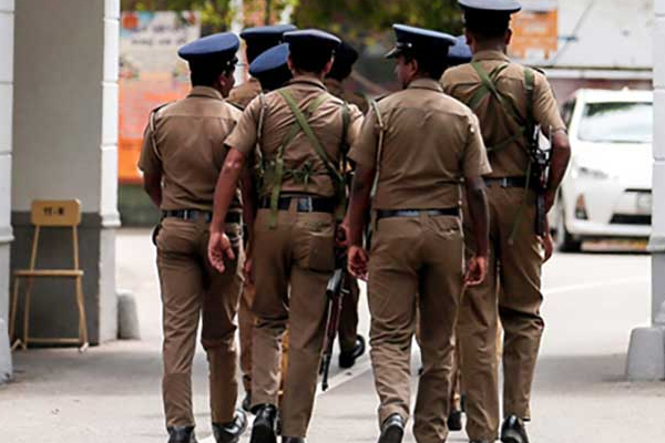 காதலனை காப்பாற்ற கால்வாயில் குதித்த பல்கலை மாணவி சடலமாக மீட்பு | Girlfriend Who Tried To Save Boyfriend Disappears