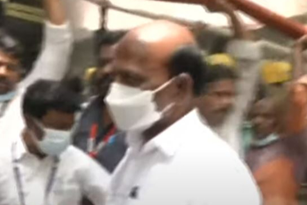 மின் கசிவுதான் தீ விபத்திற்கு காரணம் , ராஜிவ்காந்தி அரசு மருத்துவமனை தீ விபத்து குறித்து அமைச்சர் விளக்கம் - தமிழ்நாடு