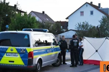 ஜெர்மனியில் கத்தியால் தாக்கிய நபர் சுட்டுக்கொலை