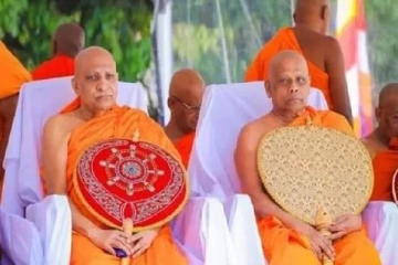 ஊழல்வாதிகளை காப்பாற்றும் அரசியல்வாதிகள் -மகா நாயக்க தேரர்கள் கடும் குற்றச்சாட்டு
