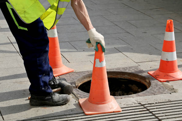 பொதுமக்களுக்கு விடுக்கப்பட்ட அறிவிப்பு | Prevent Damage To Exposed Telecom Cables