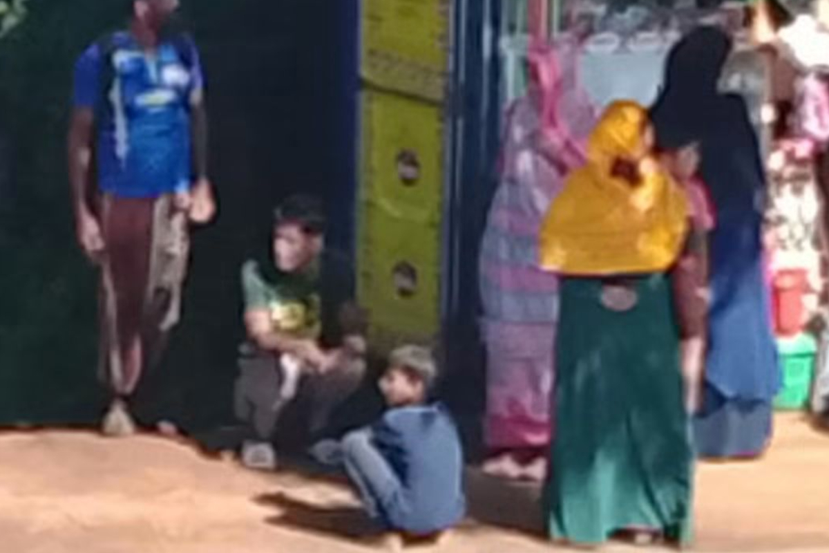 திருகோணமலை- கண்டி வீதியில் பேருந்து தரிப்பிடம் இன்றி மக்கள் அவதி | Bus Stop On Trincomalee Kandy Road திருகோணமலை- கண்டி வீதியில் பேருந்து தரிப்பிடம் இன்றி மக்கள் அவதி | Bus Stop On Trincomalee Kandy Road