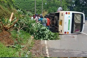 இலங்கையில் மற்றுமொரு விபத்து; 8 பேர் வைத்தியசாலையில்