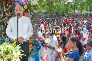 සැප්තැම්බර් 15 වෙනිදා කරන විශේෂ දෙයක් ගැන ජනපතිගෙන් දැනුම්දීමක්(PHOTOS).