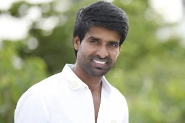 கோடிகளில் சம்பளம் வாங்கும் நடிகர் சூரி ஆரம்பத்தில் இந்த ஹிட் சீரியலில் நடித்துள்ளாரா?- அதில் அடையாளமே தெரியலையே, புகைப்படம்