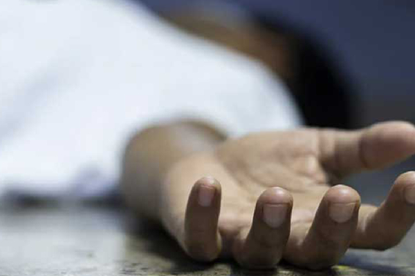 தொடருந்தில் மோதுண்ட நிலையில் ஆண் ஒருவரின் சடலம் மீட்பு | Death Body Of Man Recovered Hit By Train