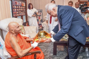 ஜனாதிபதியின் நடவடிக்கைகளுக்கு மகா சங்கத்தினர் ஆதரவு