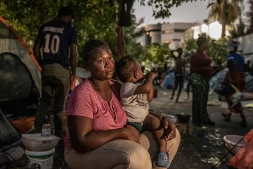 புலம்பெயர் மக்களை இரக்கமின்றி பாலைவனத்திற்கு துரத்தும் ஒரு நாடு: ஐரோப்பிய ஒன்றியத்தால் ஏற்பட்ட சிக்கல்