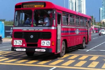 கொழும்புக்கு சென்ற தமிழர் பிரதேச பேருந்துகளை திருப்பியனுப்பிய படையினர்!