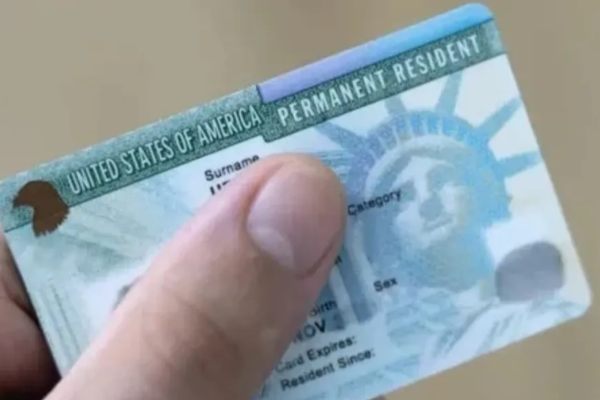 இலங்கையர்களுக்கு அதிர்ச்சியை ஏற்படுத்திய டிரம்பின் முடிவு; க்ரீன் கார்ட் லோட்டரியை நிறுத்த உத்தவு | Trump Order Issued To Stop The Green Card Lottery