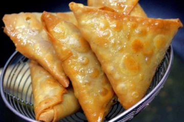 மொறு மொறு கோதுமை சமோசா நொடியில் செய்யலாம் எப்படி தெரியுமா?