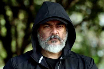 டேய் இவன் டா.. அடிக்க வந்த ரசிகர்கள்; அஜித் செய்த தரமான சம்பவம் - என்ன நடந்தது?