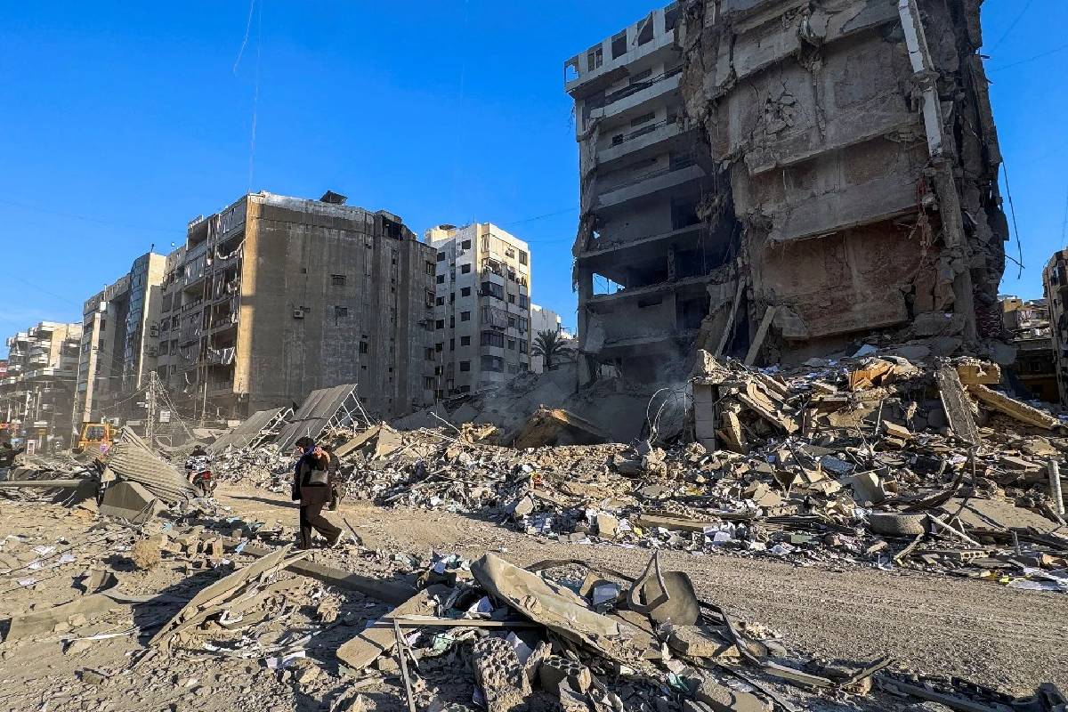 அம்பாந்தோட்டை துறைமுகத்தில் சீனாவின் இராணுவத் தளம்! அழிவை நோக்கி நகரும் இலங்கை | Hambantota Port China