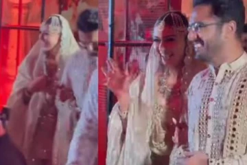 களைக்கட்டும் கல்யாணம் - திருமண கோலத்தில் கலக்கும் ஹன்சிகா!