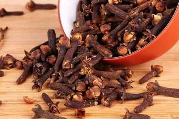 நாட்டில் சடுதியாக அதிகரித்த கிராம்பின் விலை