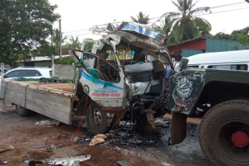 புத்தளம் - கொழும்பு வீதியில் விபத்து!! ஐவர் படுகாயம்