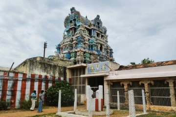 நவகருட சேவை நடக்கும் தென் திருப்பேரை பெருமாள் கோவில்