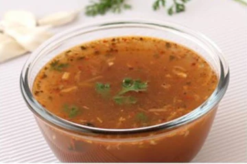 தினமும் உணவில் ரசம் சேர்த்து கொள்வதால் ஏற்படும் ஆச்சரிய நன்மைகள்! இத்தனை நோய்களை தடுக்குமா?