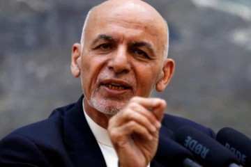 காலணிகளைக் கூட அணியவிடாமல் வெளியேற்றப்பட்டேன்; ஆப்கான் முன்னாள் ஜனாதிபதி