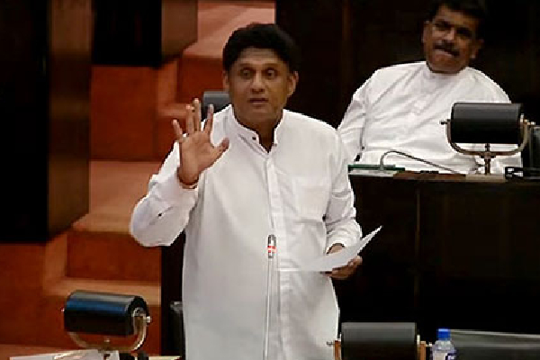 ஜனாதிபதியின் முட்டாள்தனமான முடிவால் முழு நாடுமே சீரழிவு: சஜித் குற்றச்சாட்டு | Country Devastated Foolish Decision Sajid Accuses