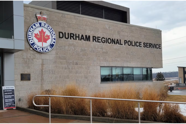 கனடாவில் 30000 டொலர் பெறுமதியான சன்கிளாஸ் களவாடிய பெண்கள் | Woman Charged After 30000 Worth Of Sunglasses கனடாவில் 30000 டொலர் பெறுமதியான சன்கிளாஸ் களவாடிய பெண்கள் | Woman Charged After 30000 Worth Of Sunglasses