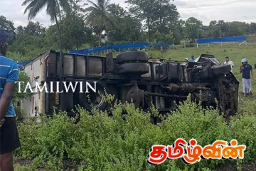 திருகோணமலையில் சாரதியின் அவசரத்தினால் ஏற்பட்ட விபத்து