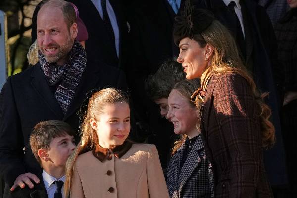 இளவரசர் வில்லியம் வீட்டில் நிகழ்ந்த பாதுகாப்புக் குளறுபடி: நிபுணர்கள் கேள்வி | Intruder Breaks William Kate Home