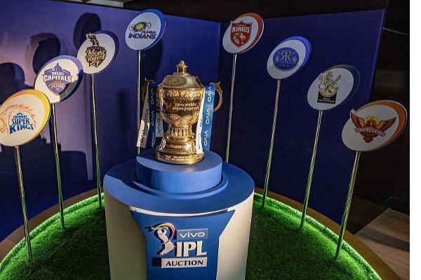 களை கட்டிய  ஐ.பி.எல் ஏலம் :  பெரிய தொகைக்கு  தக்கவைக்கப்பட்ட ஒரே ஒரு தமிழக வீரர் , யார் தெரியுமா? - தமிழ்நாடு