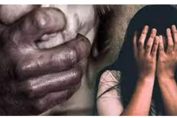 மது கொடுத்து மாணவிக்கு பாலியல் வன்கொடுமை..வீடியோவை பகிர்ந்து கொடூரம்!