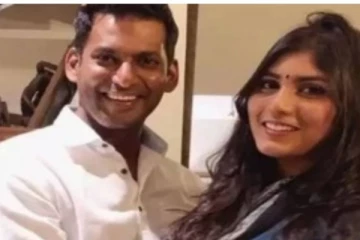 கடலுக்கடியில் நடிகர் விஷாலின் முன்னாள் காதலி செய்த வேலை.. ட்ரெண்டிங் புகைப்படம்!