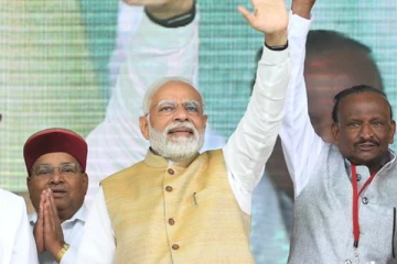 மதுரை வந்தடைந்தார் பிரதமர் நரேந்திர மோடி