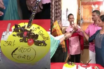 10 ஆம் வகுப்பு தேர்வில் அனைத்து பாடங்களிலும் தோல்வி - கேக் வெட்டி கொண்டாடிய பெற்றோர்