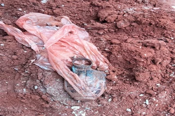 யாழ்ப்பாணத்தில் கைக்குண்டு மீட்பு! (Photo)