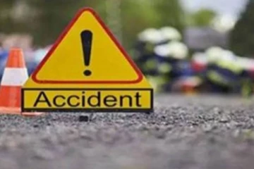 விபத்தில் இளைஞர் மரணம் ! - வெளிநாட்டுப் பெண் காயம்