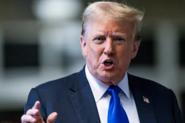 அமெரிக்க வரலாற்றில் குற்றவாளி என அறிவிக்கப்பட்ட முதல் முன்னாள் ஜனதிபதி!